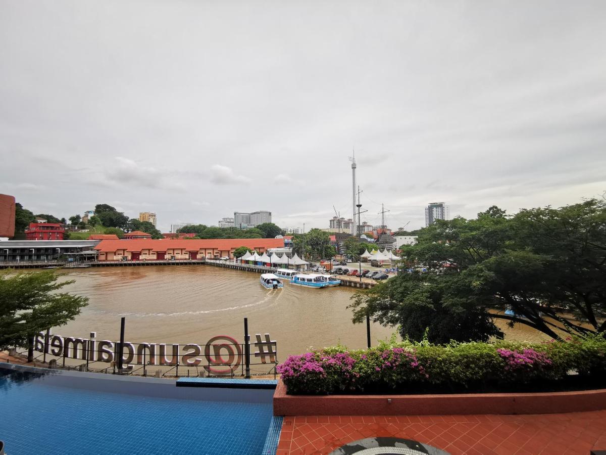 Casa Del Rio Residences Malacca Bagian luar foto